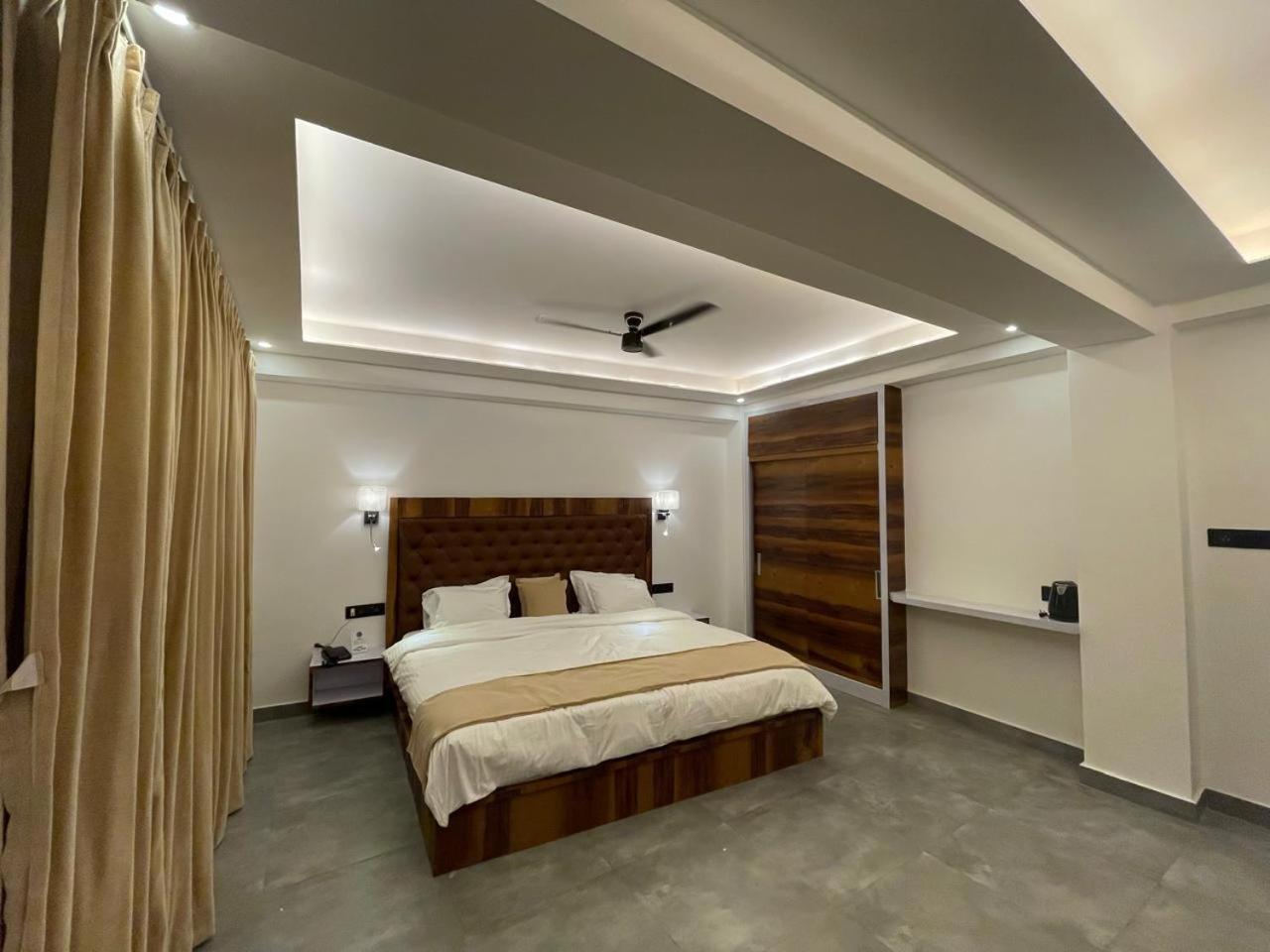 Blue Angel Guest House Σιλόνγκ Εξωτερικό φωτογραφία