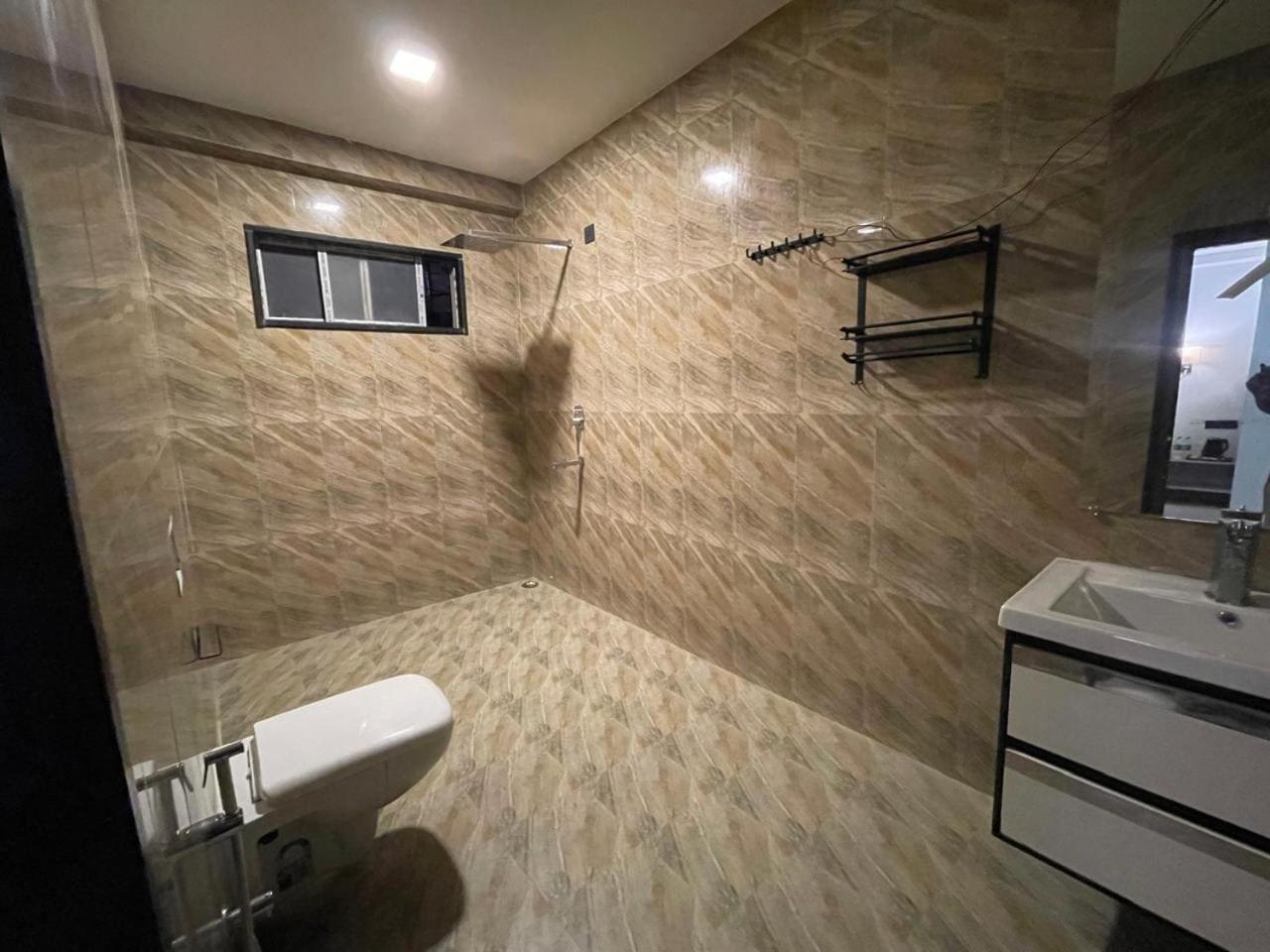 Blue Angel Guest House Σιλόνγκ Εξωτερικό φωτογραφία