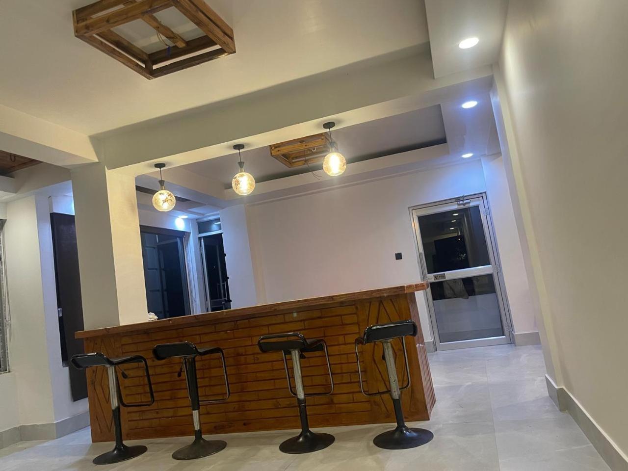 Blue Angel Guest House Σιλόνγκ Εξωτερικό φωτογραφία